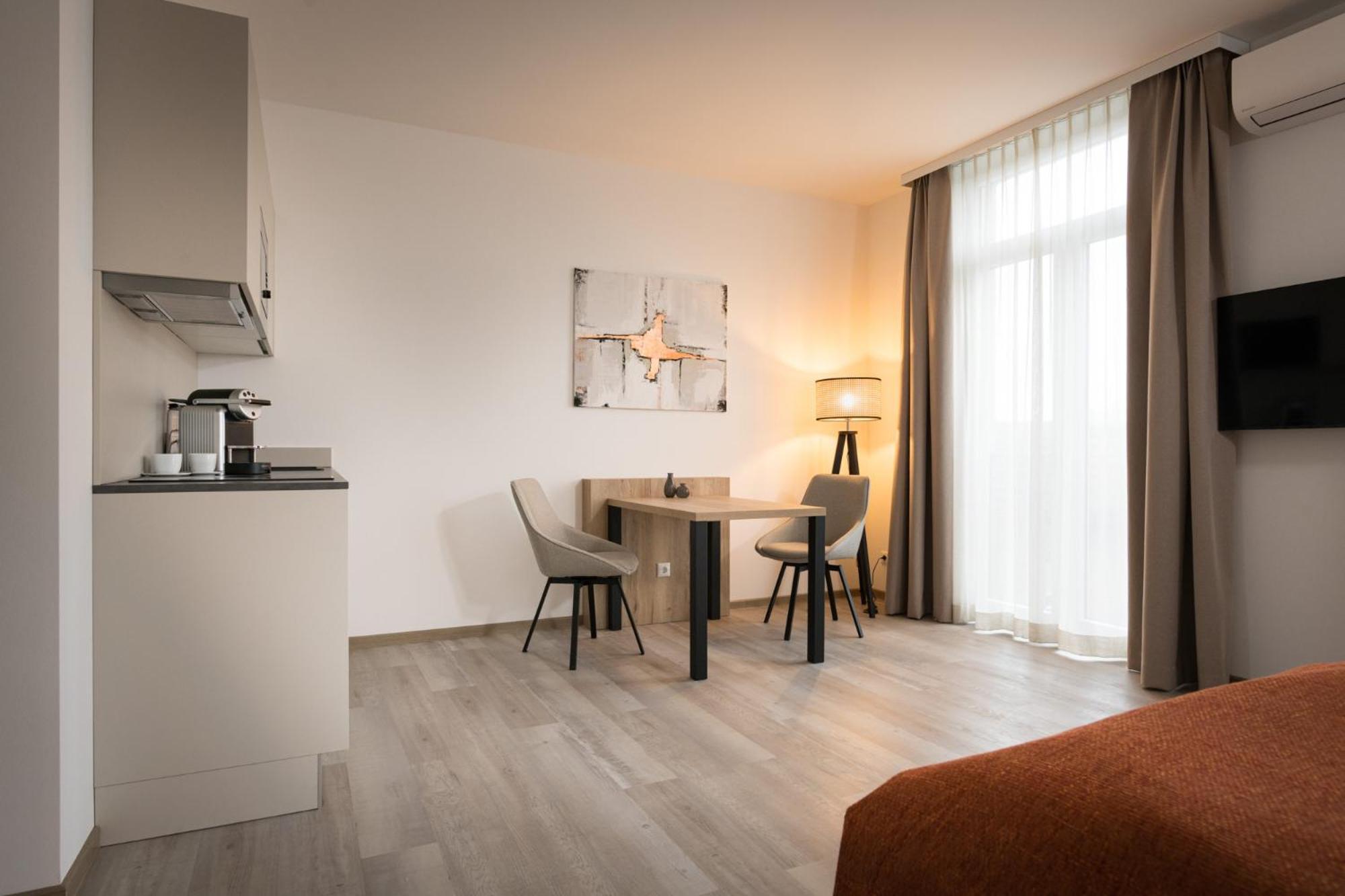 Atrium Apart Hotel Bruehl Exterior foto